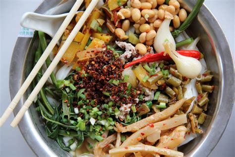  Delicieösa Dumplings på Guilin Turistområdet! En kulinarisk och kulturell upplevelse i Baise