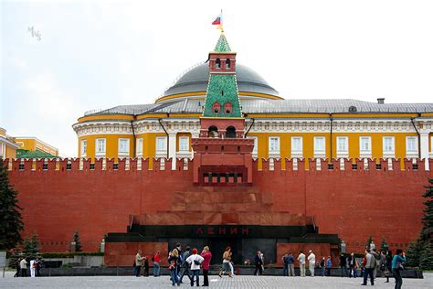 Lenin Mausoleet i Moskva – En resa genom tiden och revolutionens eko!